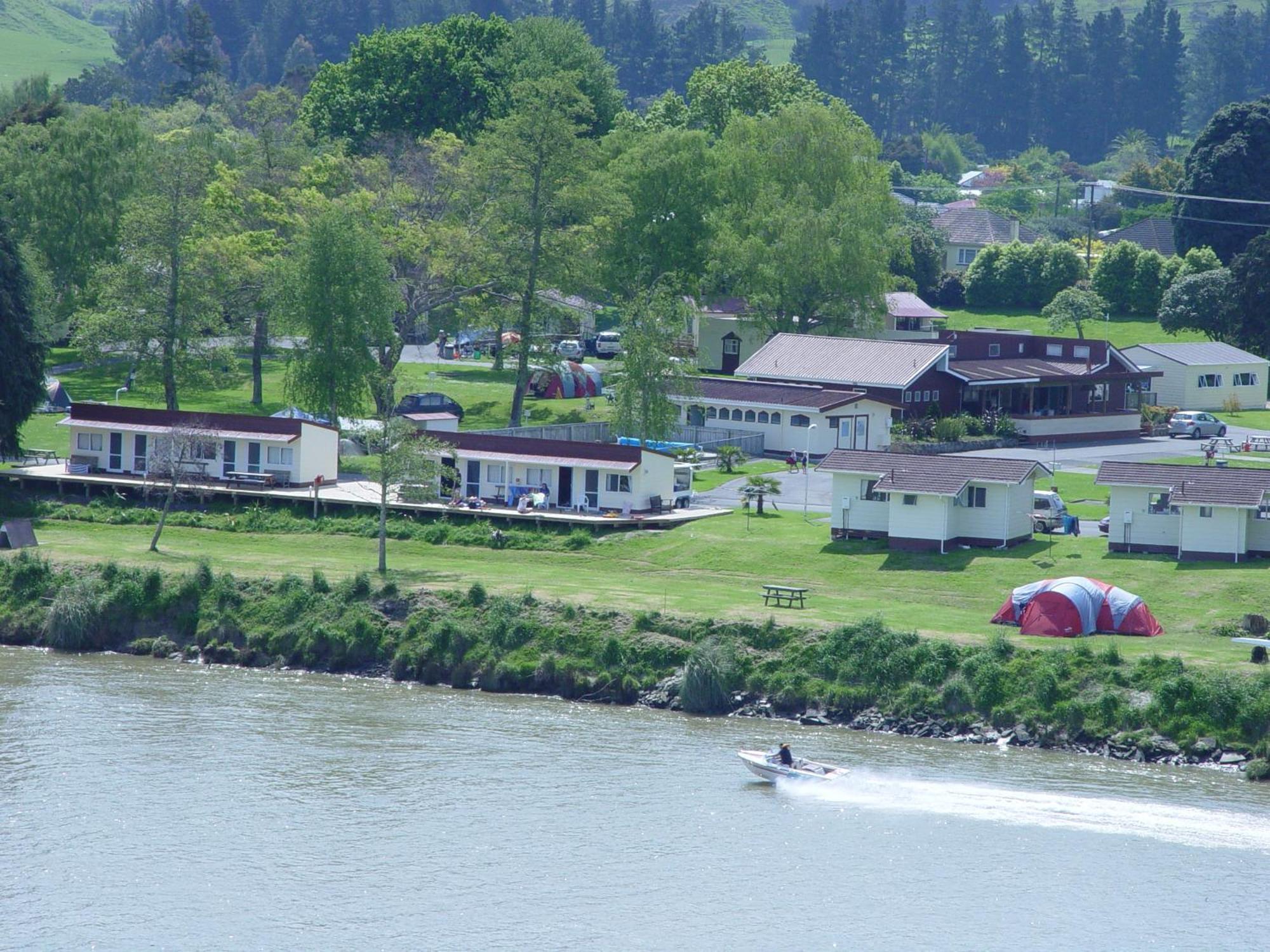 Whanganui River Top 10 Holiday Park Exterior photo